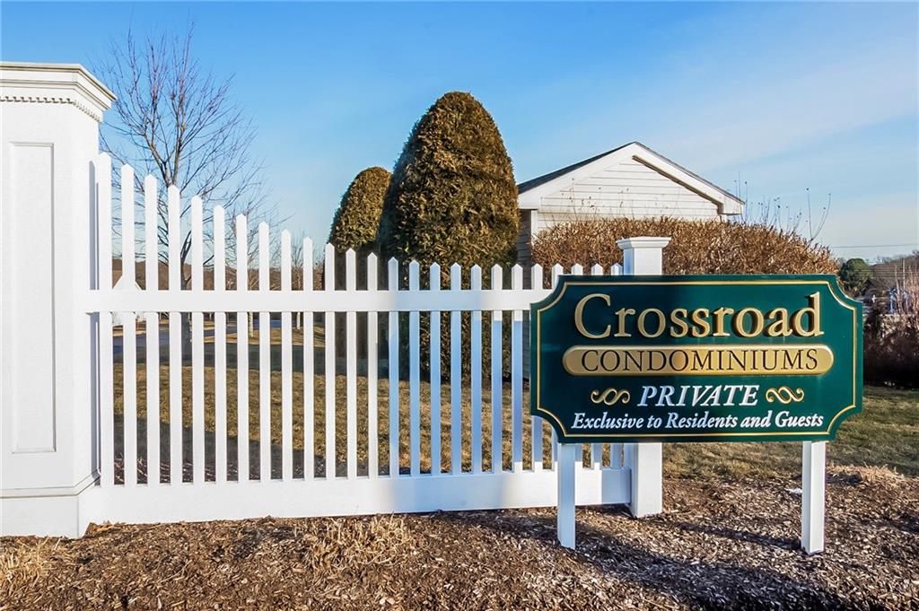 Crossroad Condominiums
